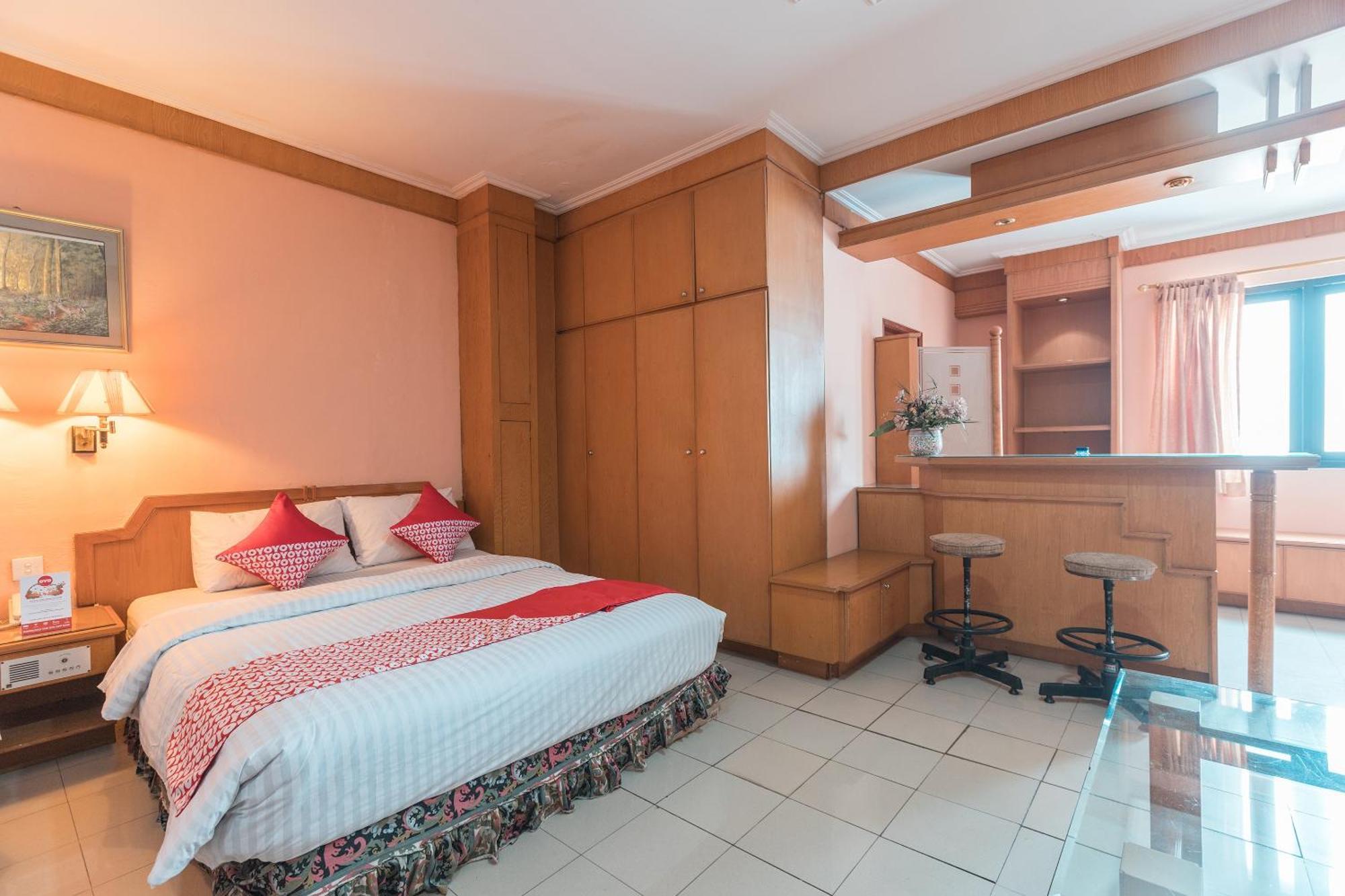 Oyo 671 Hotel Capitol 雅加达 外观 照片