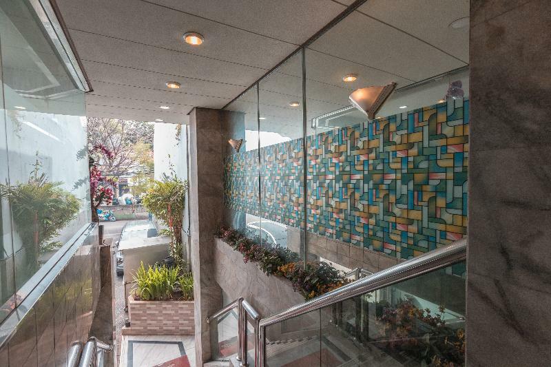 Oyo 671 Hotel Capitol 雅加达 外观 照片